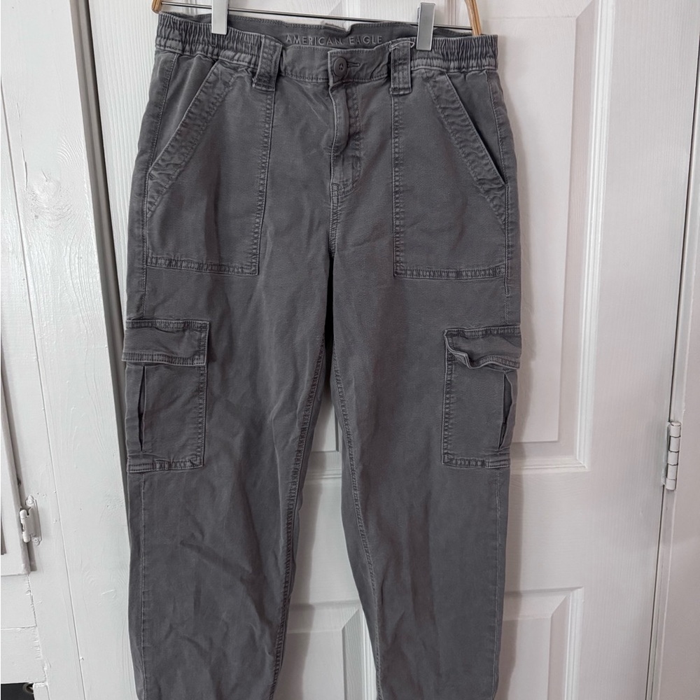 American Eagle Outfitters women’s  Gray Cargo Pants
